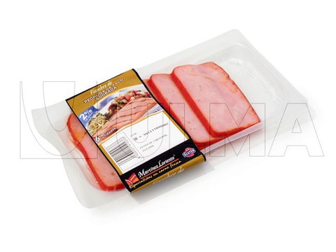 Упаковка маринованной грудки индейки в скин на термоформере