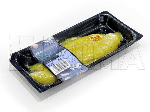 Упаковка копченого филе рыбы в скин на термоформере